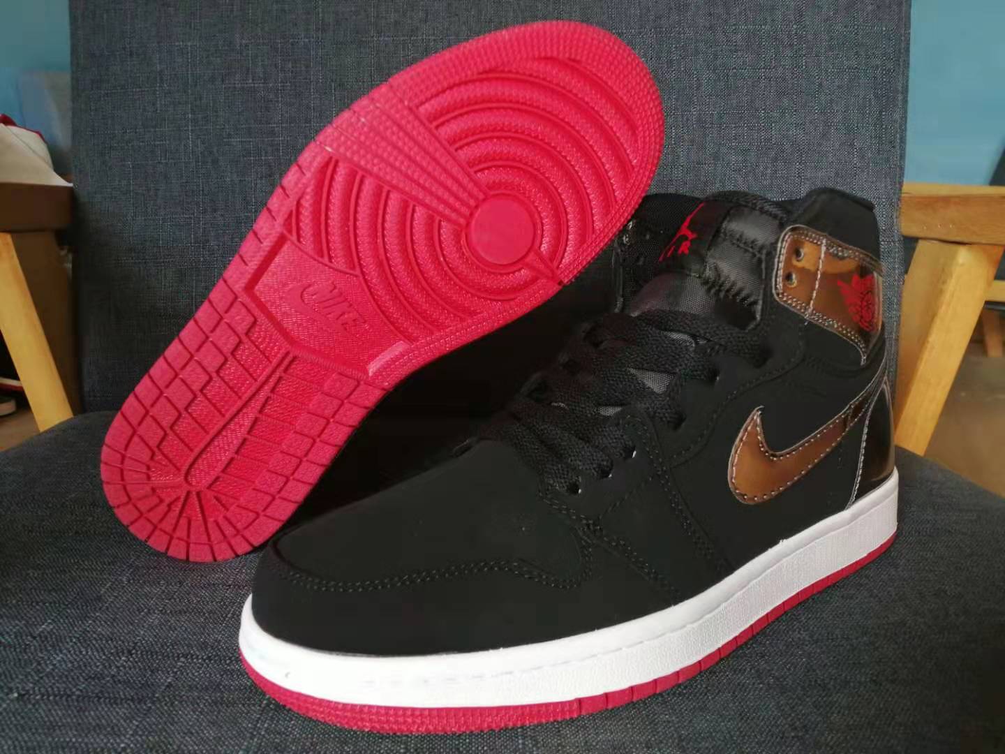 New Air Jordan 1 Retro Black Silver Red - Click Image to Close